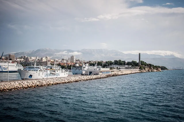 croatia, split, dalmatia, ferry boats, nature, sea, ships, port. Ten kinds of boat tour operator, sorted by what they actually do