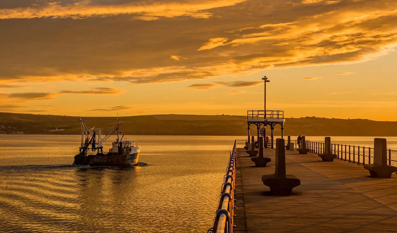 pier, boat, sea, sunset, ship, nature, port, vessel, seascape, harbour, weymouth, coast, dorset, landscape, water, england, coastline, ocean, travel, coastal, uk, english, sunrise,