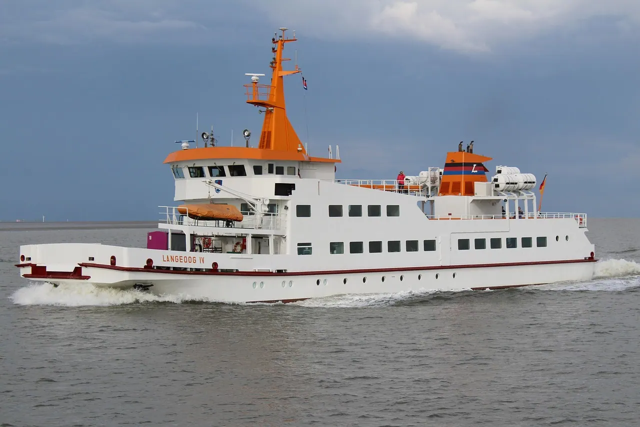 water, ferry, nature, ship, boat, sea, ride, lake, travel, longoog