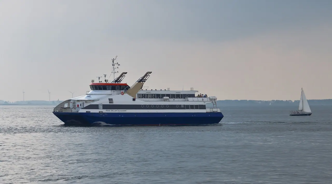 ferry, boat, ship, passenger ship, transport, westerschelde, vlissingen-breskens, the princess máxima, sailing, boat trip, sailor, captain, river, canal